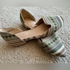 Isaac Mizrahi New York Women's Aztec Rattan Woven Slip On Flats - size 7.5